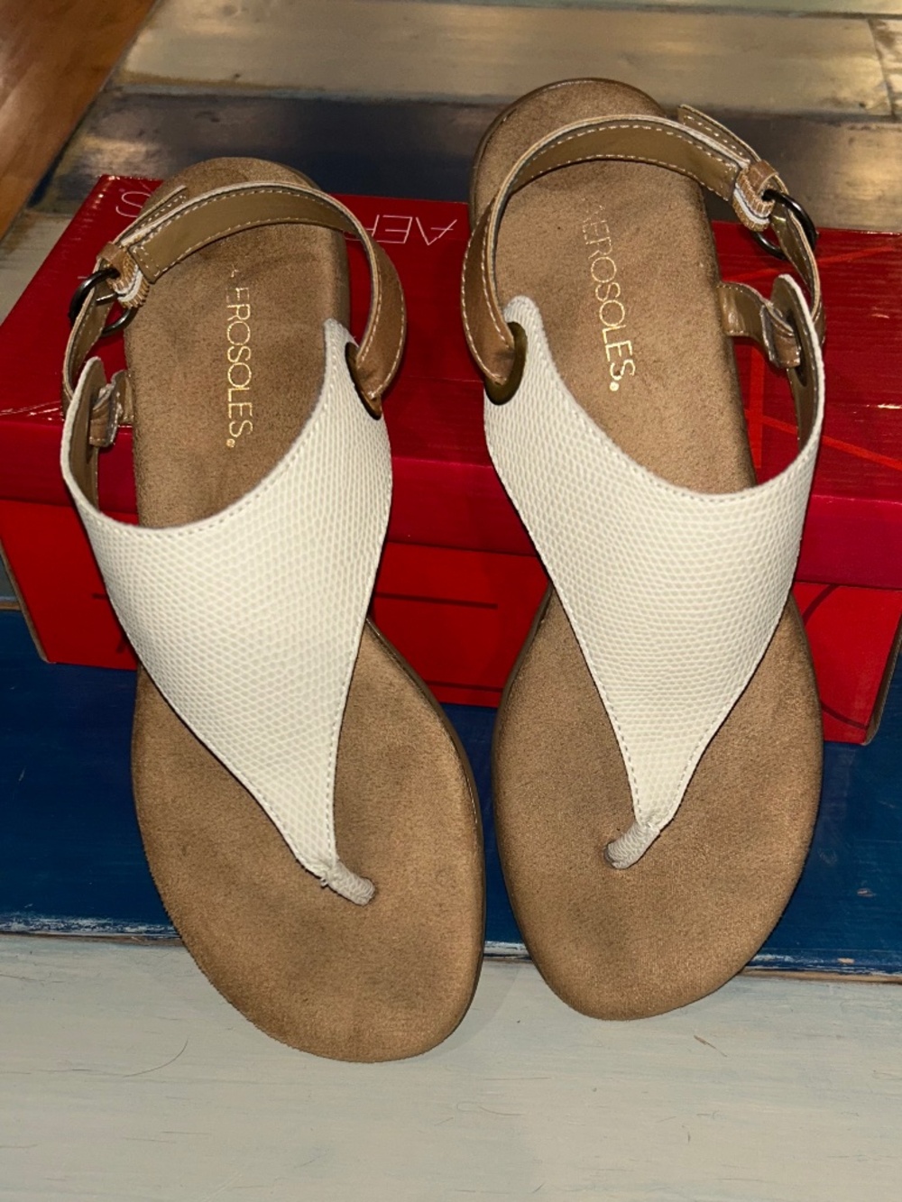 Aerosoles Chlock In  Thong Sandals
